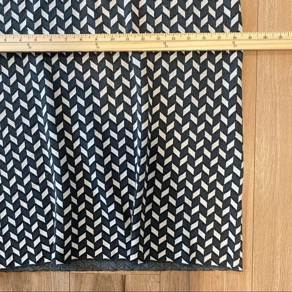 MaxMara Weekend Herringbone Print Knit Shift Dress - Picture 6 of 6